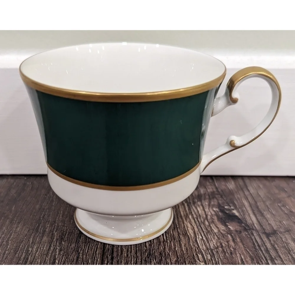 Cathy Hardwick for Mikasa Jade and Gold Bone China Teacup